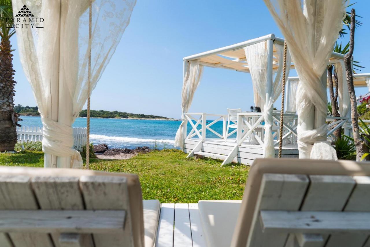 Luxury Villa Hera - Beachfront Roda  Exterior photo